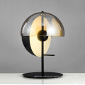 Lampe de table ronde en métal avec abat-jour en verre de l&#39;Europe pour hôtel